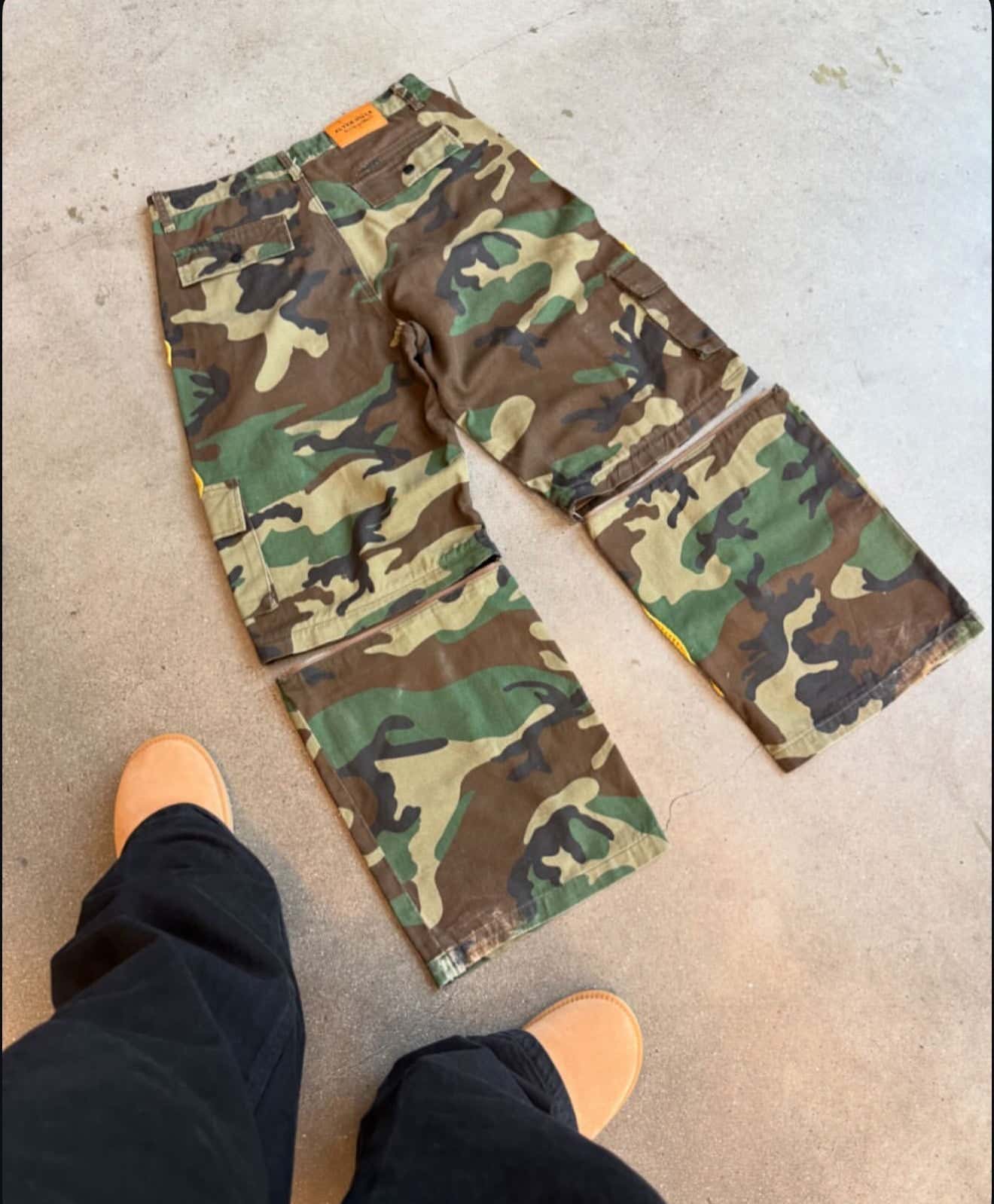 BONE CARGO PANTS