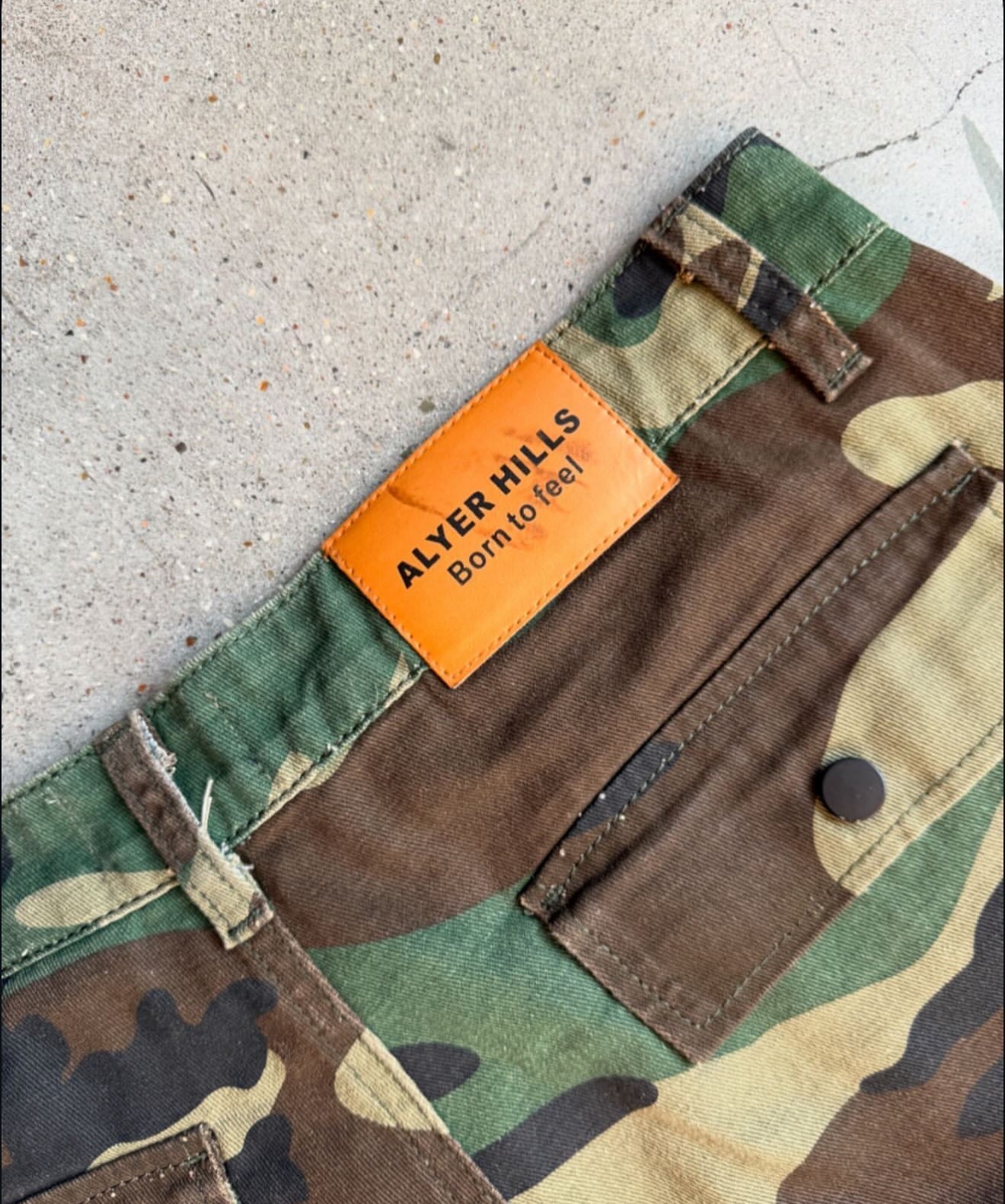 BONE CARGO PANTS